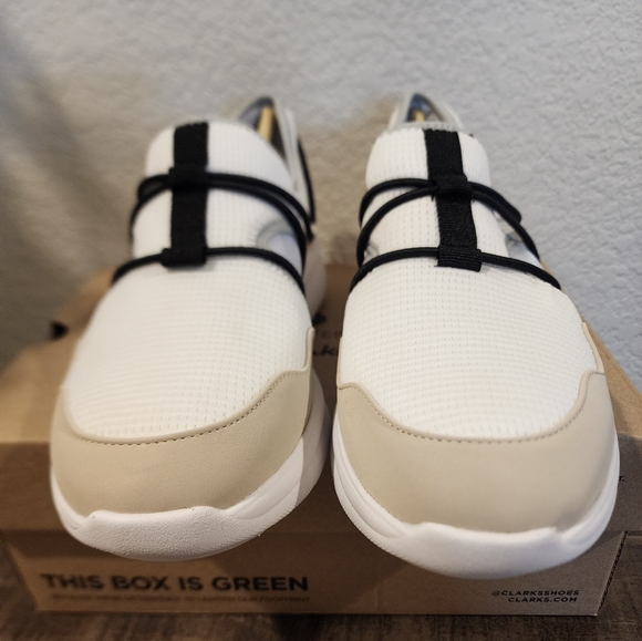 Clarks Cloudsteppers Ezera Skip Slip-On Sneaker - Women's 8.5 - Picture 8 of 11